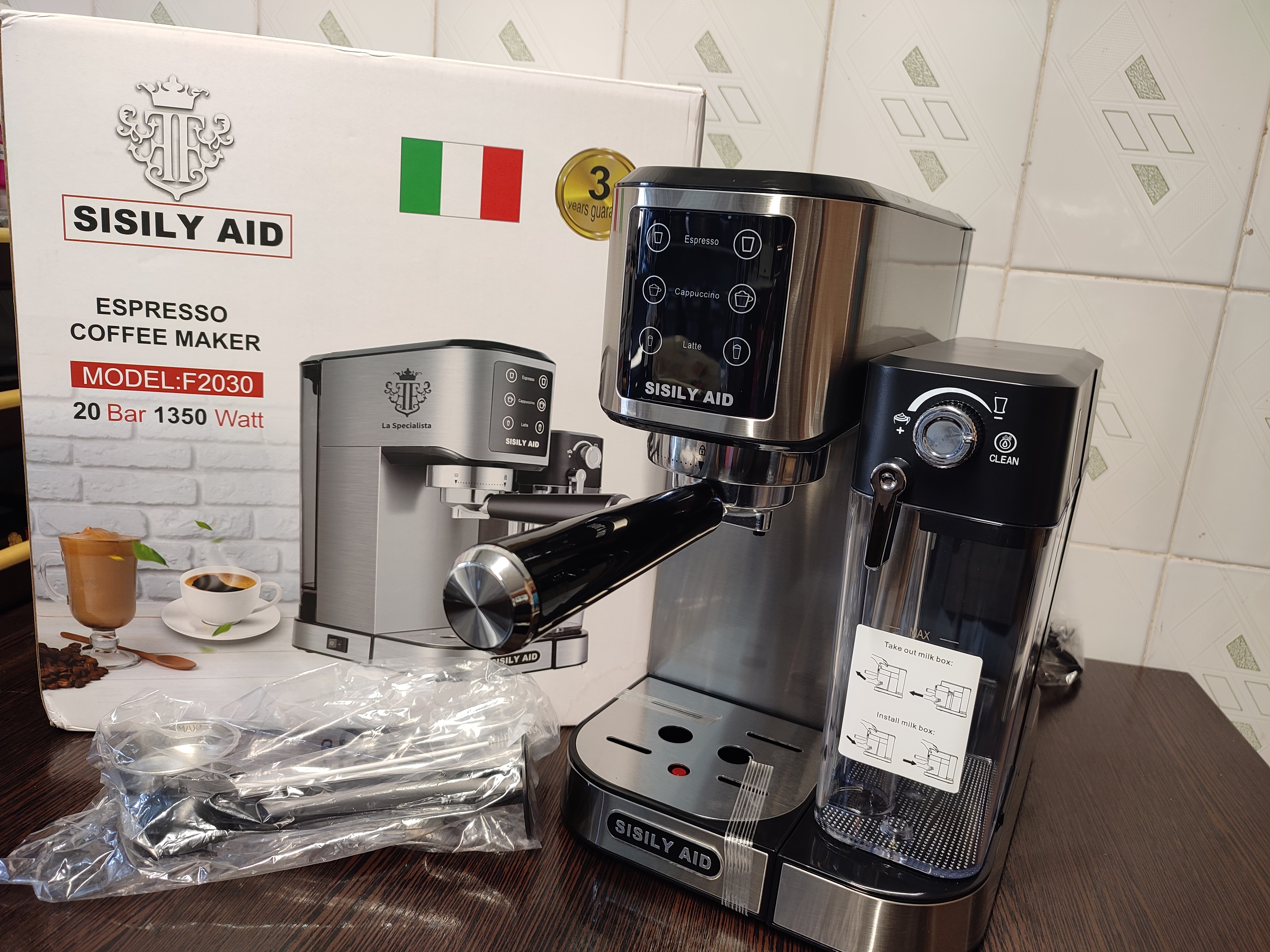 اسپرسو ساز 20 بار سیسیلی شیردار مخزن دار مدل F2030